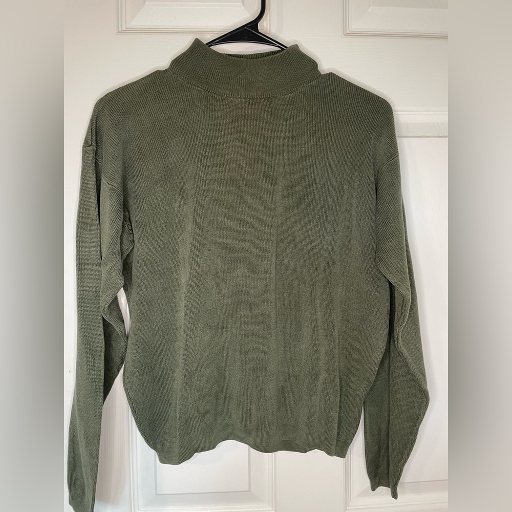 Women’s Doncaster 100% Silk Olive Green Long Sleeve Turtleneck